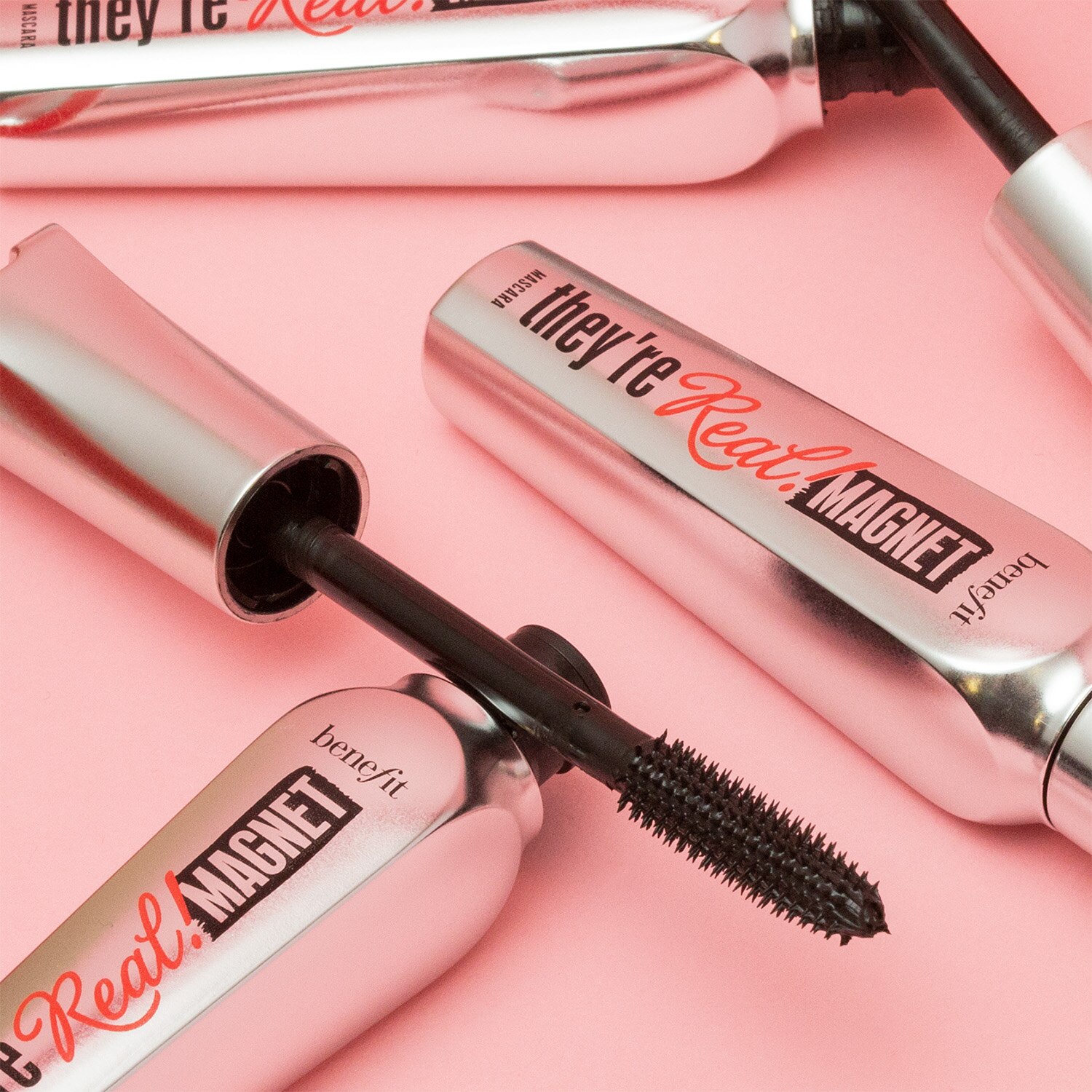 THEY&acute;RE REAL MAGNET (MASCARA DE PESTA&Ntilde;AS)